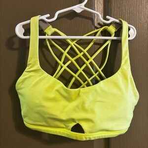 Lululemon Free to Be Wild Peak Sports Bra w/ Cut Out in Highlighter Yellow Sz 6